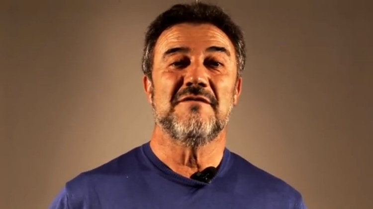 Llorenç Giménez, conta-contes, va faltar el passat agost.. Youtube Ca Revolta València