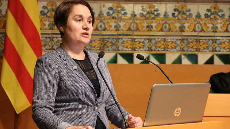 Maria Josep Cuenca, directora del Projecte de la Gramàtica Essencial de l'Institut d'Estudis Catalans.. Institut d\'Estudis Catalans