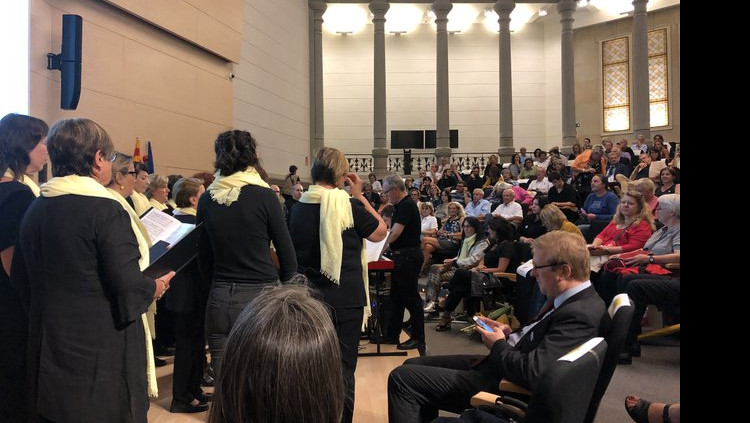 Imatge de l'acte de Foreign Friends of Catalonia. Twitter Jaume Alonso-Cuevillas @JACS_JaumeACS