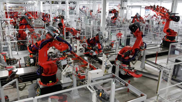 Es calcula que per a l’any 2025 l’automatització i digitalització dels processos provocarà la destrucció d’entre 110 i 140 milions de llocs de treball