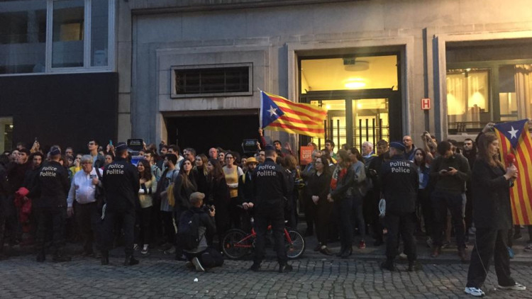 Manifestació contra la sentència a Brussel·les. Regina Laguna
