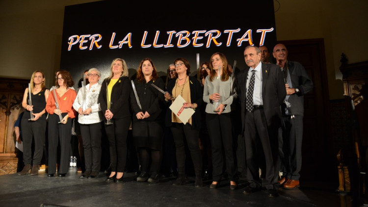L'homenatge als presos i les seues famílies de la passada edició dels Premis Octubre.. Prats i Camps