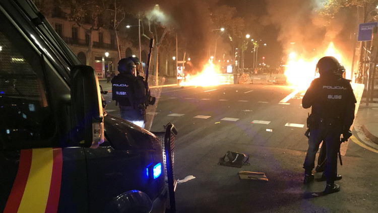 Protestes a Barcelona el dia següent de la sentència. Agència Catalana de Notícies