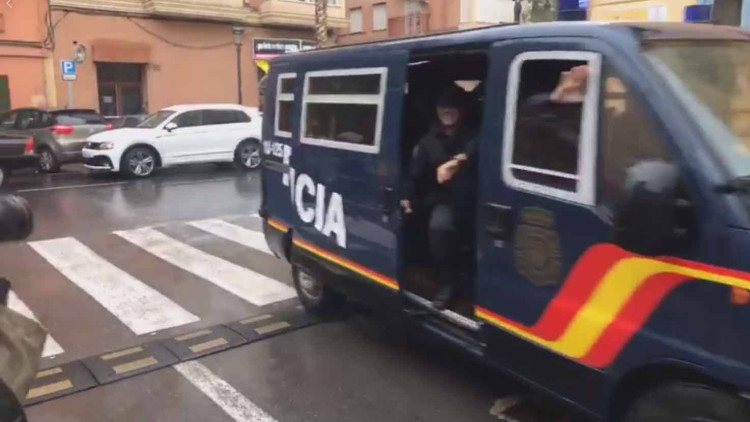 Arribada a València dels antiavalots desplaçats a Catalunya