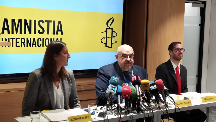 Adela Ribas, Esteban Beltran i Daniel Joloy (Amnistia Internacional).. Europa Press