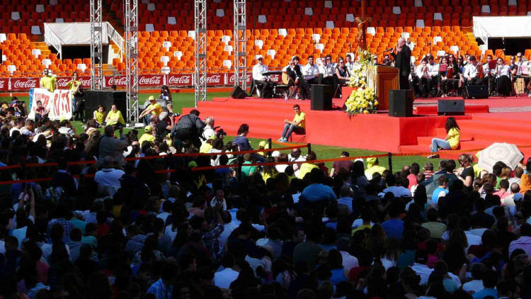 25.000 seguidors del moviment neocatecumenal van concentrar-se a Mestalla l'any 2014| Corpus Christi