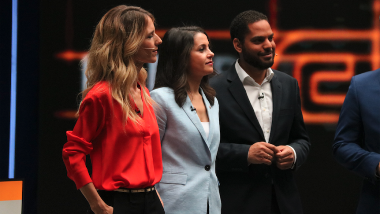 Cayetana Álvarez de Toledo, Inés Arrimadas i Ignacio Garriga en el darrer debat electoral. ACN