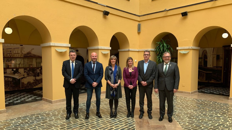 D'esquerra a dreta, Miquel Noguer (Diputació de Girona), Toni Gaspar (València), Núria Marín (Barcelona), Noemí Llauradó (Tarragona), Joan Talarn (Lleida) i Josep Martí (Castelló). Diputació de Tarragona