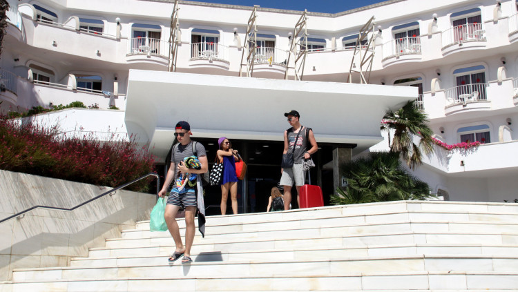 Imatge d'arxiu de la façana de l'hotel Marina Sand de Lloret de Mar. ACN