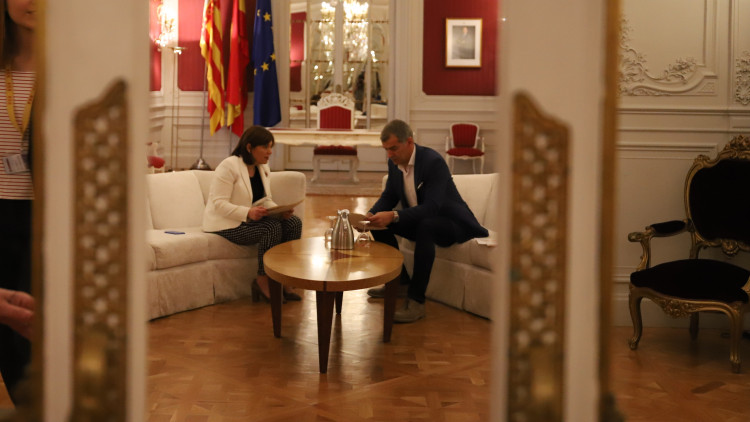 Isabel Bonig i Toni Cantó, els líders valencians respectius del PP i Ciutadans, durant una reunió bilateral celebrada a les Corts.. Pablo Gobernado