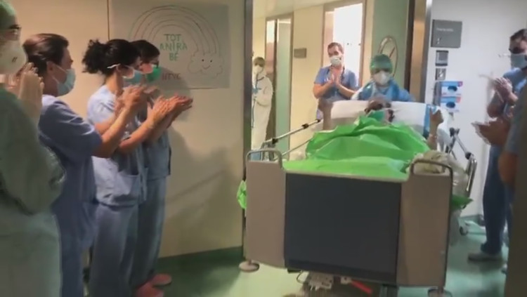 Sanitaris de l'Hospital Verge de la Cinta de Tortosa. Agència Catalana de Notícies