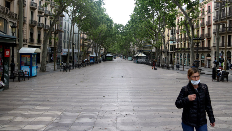 La Rambla de Barcelona, buida durant l'estat d'alarma. Agència Catalana de Notícies