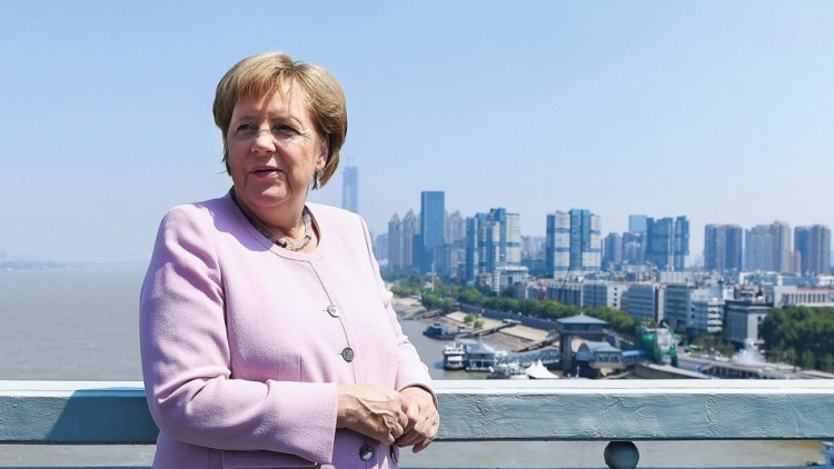 Angela Merkel en un viatge a Wuhan. Der Spiegel