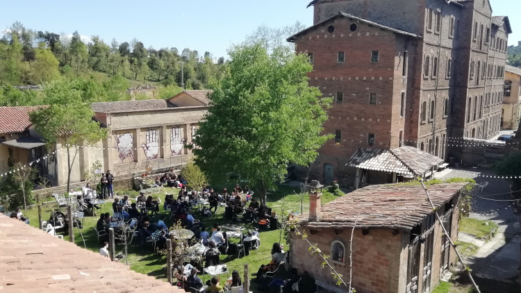 Actuació d'Isasa & Negro al Konvent.zero de Cal Rosal, dins el Gandula Fest. Edi Pou