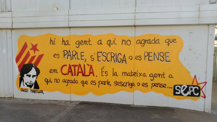 Deia l'Ovidi Montllor, alcoià i, doncs, ciutadà dels Països Catalans: "Hi ha gent a qui no agrada que es parle, s'escriga o es pense en català. És la mateixa gent a qui no agrada que es parle, s'escriga o es pense". Doncs mireu, els catalans venim suportant aquesta gent des de fa més de tres segles. Però -miracle!- els catalans encara perseverem en parlar, escriure i pensar en la nostra llengua.