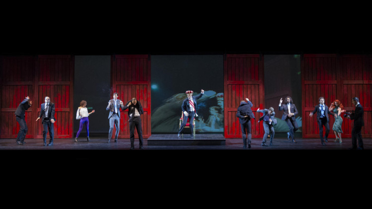 Cheek by Jowl fent 'The Revenger's Tragedy' amb una companyia muntada a Itàlia. Foto: Masiar Pasquali