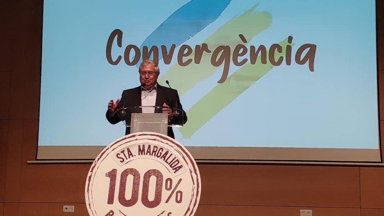 Joan Monjo, batlle de Santa Margalida, qui s'ha negat a retirar els honors municipals a Joan March, qui va finançar el cop d'Estat franquista del 1936. Twitter / @Convergenciacpm