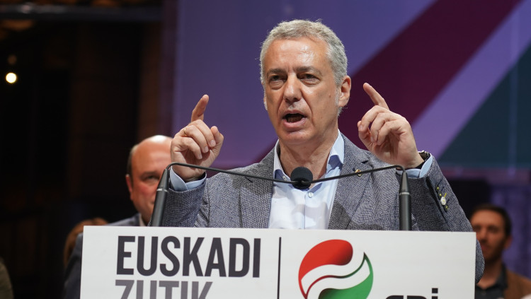 El lehendakari Íñigo Urkullu durant la nit electoral. Europa Press