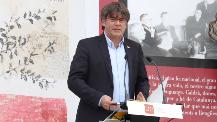 Pla obert de l'expresident de la Generalitat, Carles Puigdemont, durant una conferència a la Universitat Catalana d'Estiu (UCE) el 21 d'agost de 2020. ACN