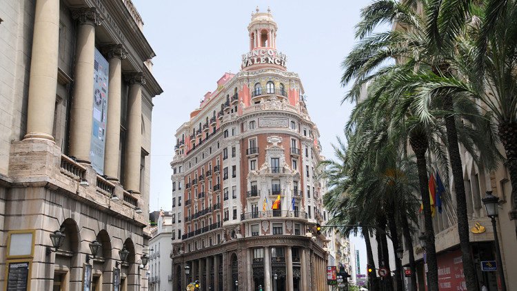 imatge de la plaça financera de València| EL TEMPS. Prats i Camps