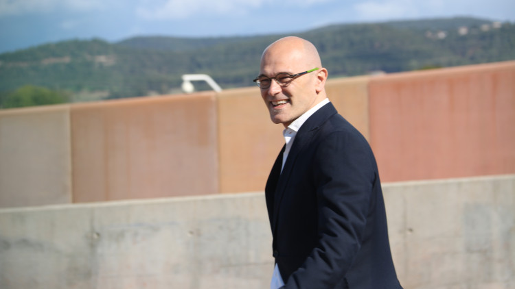 El conseller Raül Romeva, a l'eixida de la presó de Lledoners. Agència Catalana de Notícies