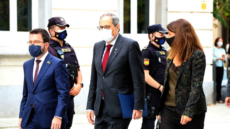 El president Torra, acompanyat pel vicepresident Pere Aragonès i la consellera de Presidència Meritxell Budó al Tribunal Suprem. Agència Catalana de Notícies