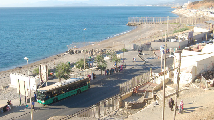 Entrada de Ceuta pel polèmic pas fronterer del Tarajal. Sergi Tarín