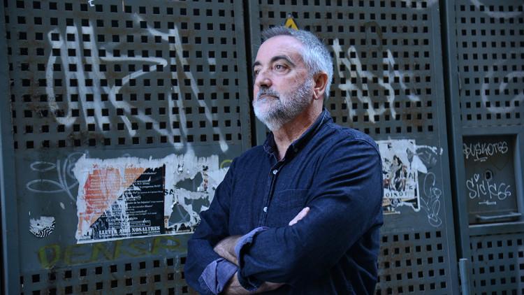 Josep Colomer, autor de 'Les espines del peix' (Tres i Quatre). Prats i Camps