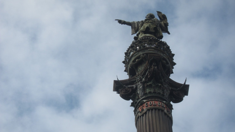 El monument a Colom, assenyalat. EUROPA PRESS
