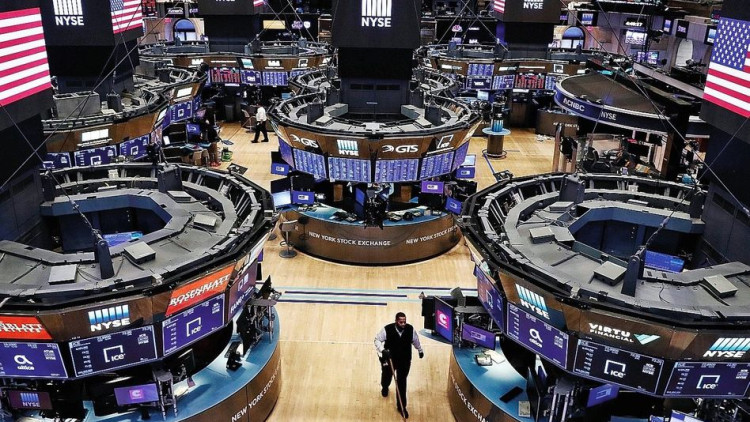 Imatge de la Borsa de Nova York, on ha sorprès el repunt de l'euro. Der Spiegel