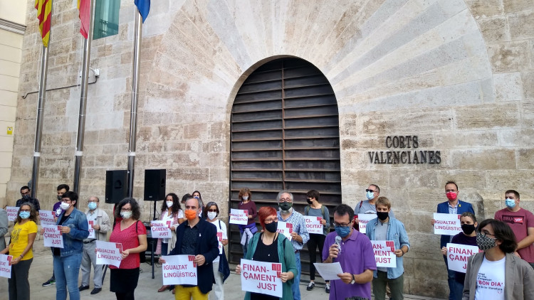Concentració de la Comissió del 9 d'Octubre| EL TEMPS
