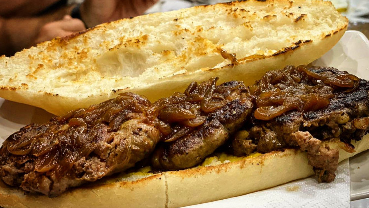 Entrepà de figatells de la iaia a Ca Tomàs, Alzira. Paco Alonso-La cultura del almuerzo