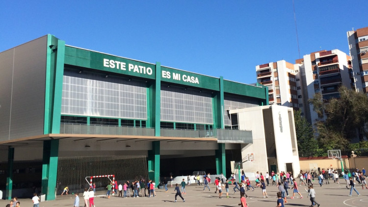 Pati del col·legi religiós El Pilar, a València| El Pilar