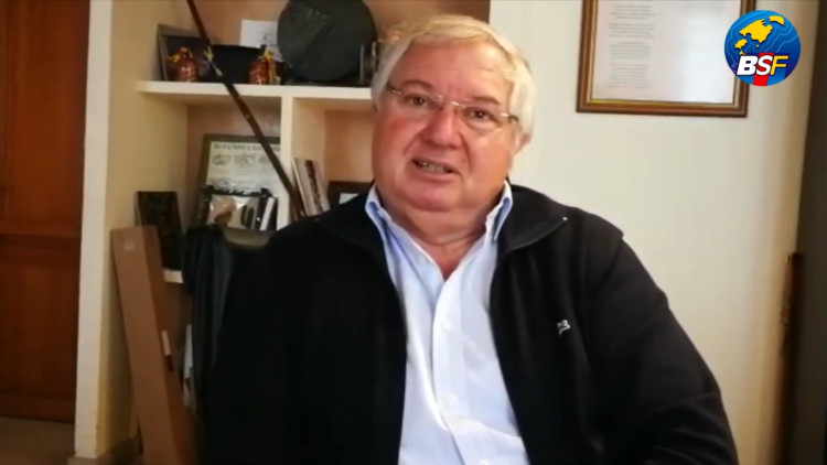 Joan Monjo, alcalde del municipi mallorquí de Santa Margalida, estaria al darrere de la creació del nou partit insularista. Youtube / Baleares Sin Fronteras