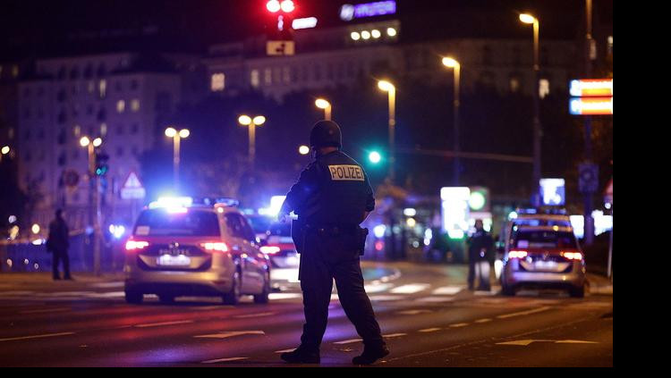 La policia austríaca vigila la zona. Reuters