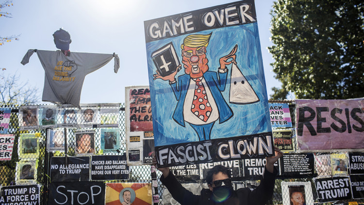 Ciutadans es manifesten contra Donald Trump a Washington. Europa Press
