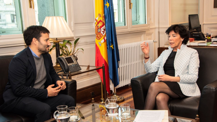 El conseller d'Educació, Vicent Marzà, amb la ministra de la matèria, Isabel Celaá| Ministeri d'Educació
