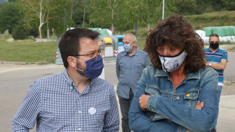 Pere Aragonès, al costat de Teresa Jordà, que serà candidata d'ERC per Girona a les eleccions al Parlament. Agència Catalana de Notícies