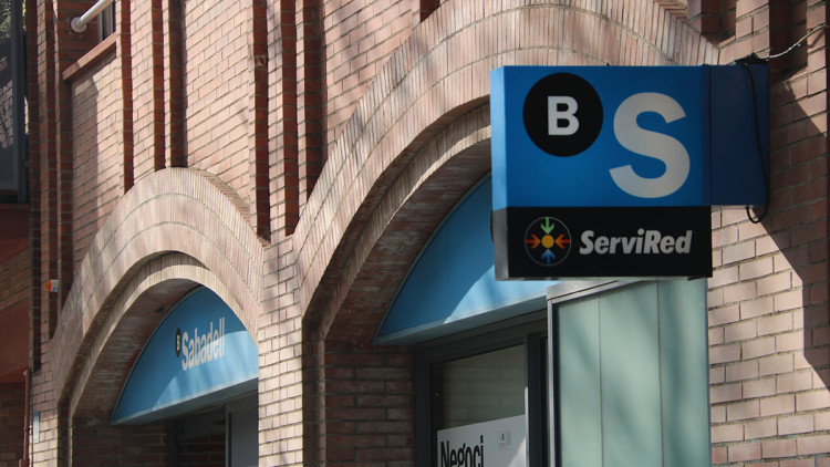Un caixer del Banc Sabadell. Agència Catalana de Notícies