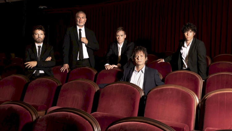 LHR en una imatge promocional: Pau Roca, Jorge Martí, Marc Greenwood, José Marco i Endika Martín.