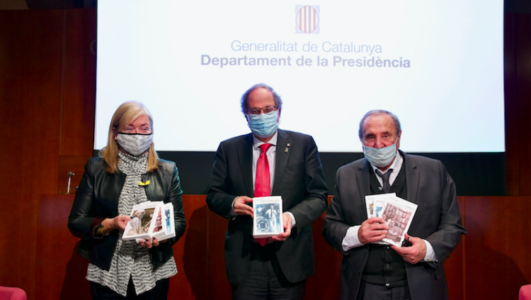 La consellera de Cultura, Àngels Ponsa; l'expresident de la Generalitat Quim Torra i l'editor Eliseu Climent. JORDI PLAY