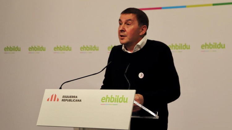 El coordinador general d'EH Bildu, Arnaldo Otegi, en roda de premsa. Agència Catalana de Notícies