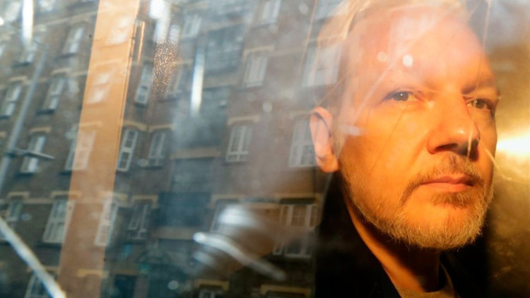 Julian Assange, detingut a Londres. Der Spiegel