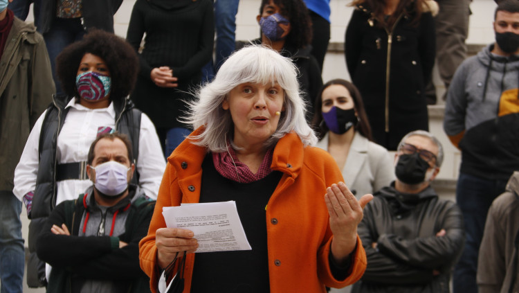 Pla mitjà de la candidata de la CUP a les pròximes eleccions, Dolors Sabater. Agència Catalana de Notícies