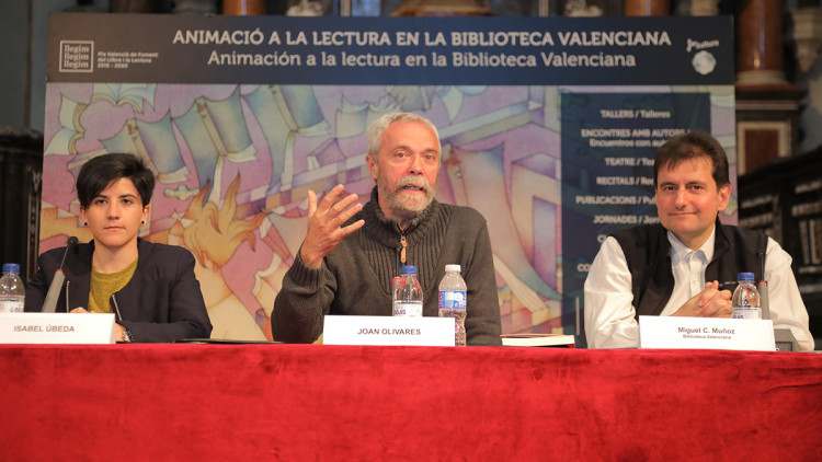 Imatge d'una de les edicions anteriors de l'Encontre d'Escriptors, celebrades abans de la irrupció de la pandèmia. Conselleria d\'Educació, Cultura i Esports de la Generalitat Valenciana